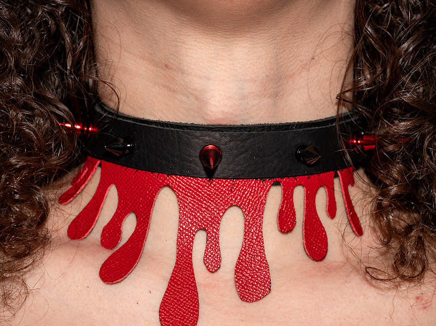 Wounded Collar