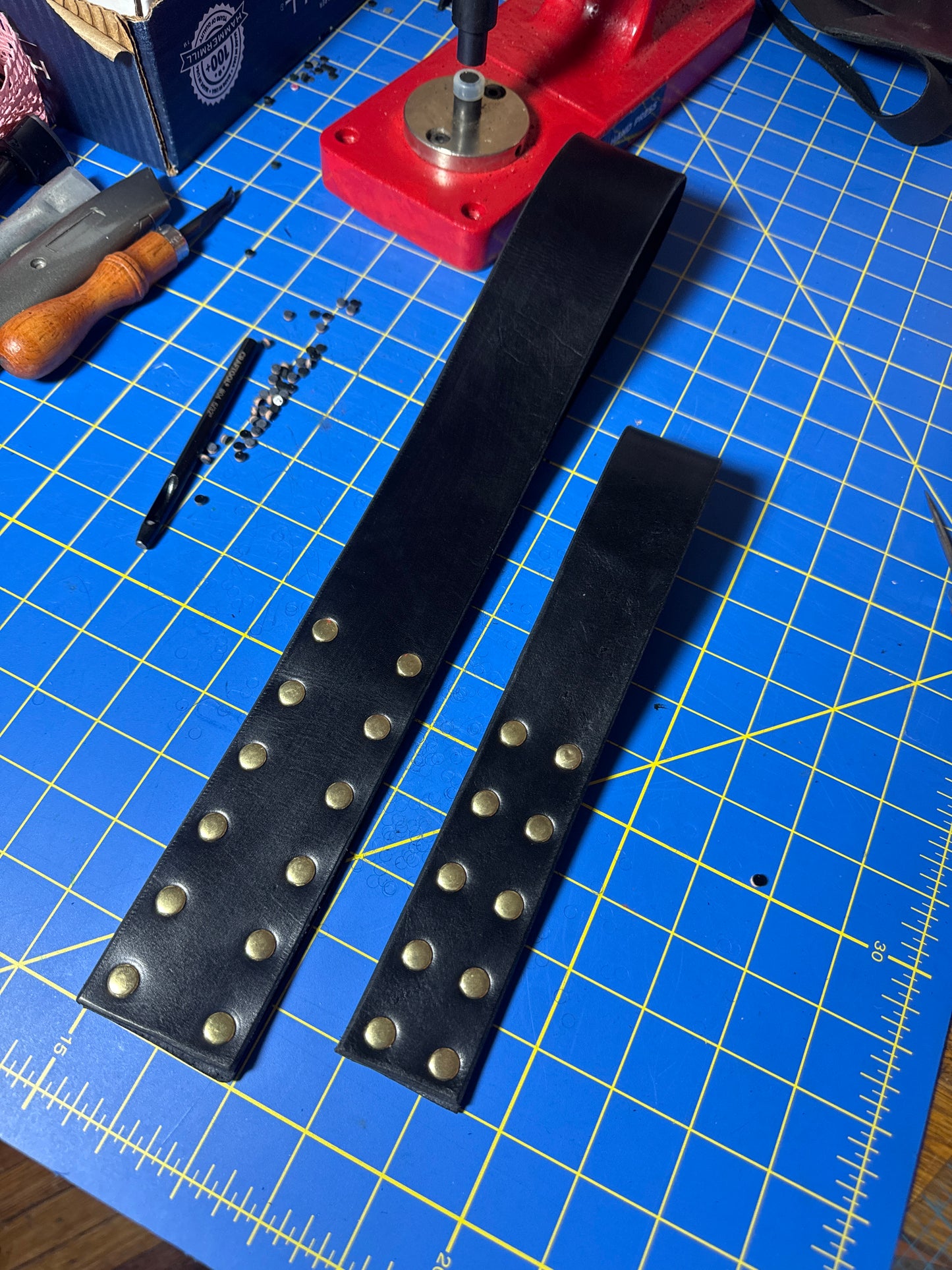 Slapper Impact Toy – warm leatherette